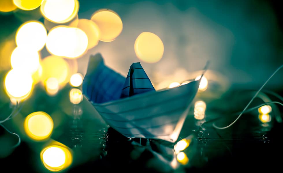 Wayfarer News - MDR Holiday Boat Parade 2016